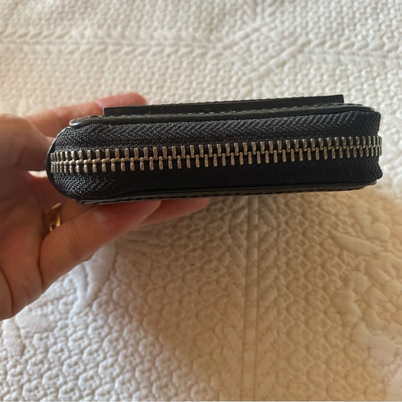 Wilfred free black pebbled leather wallet. EUC - Picture 6 of 9